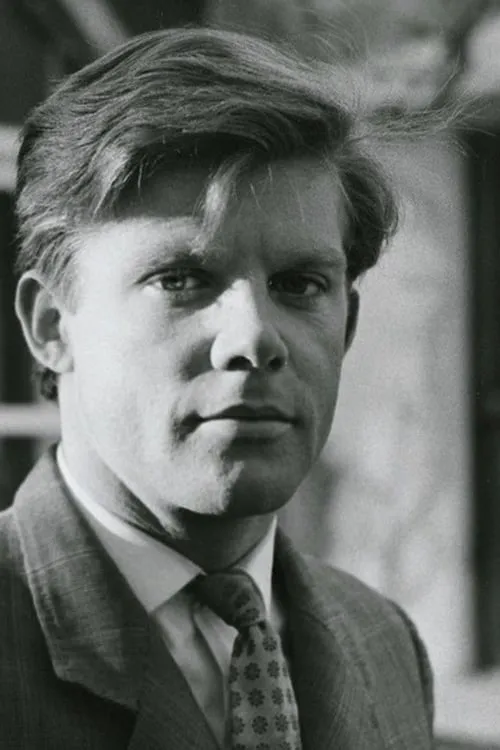 Georges Poujouly interpretando a Louis