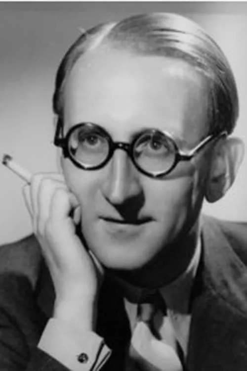 Lydia Greynor ha trabajado con Georges van Parys en 1 ocasiones