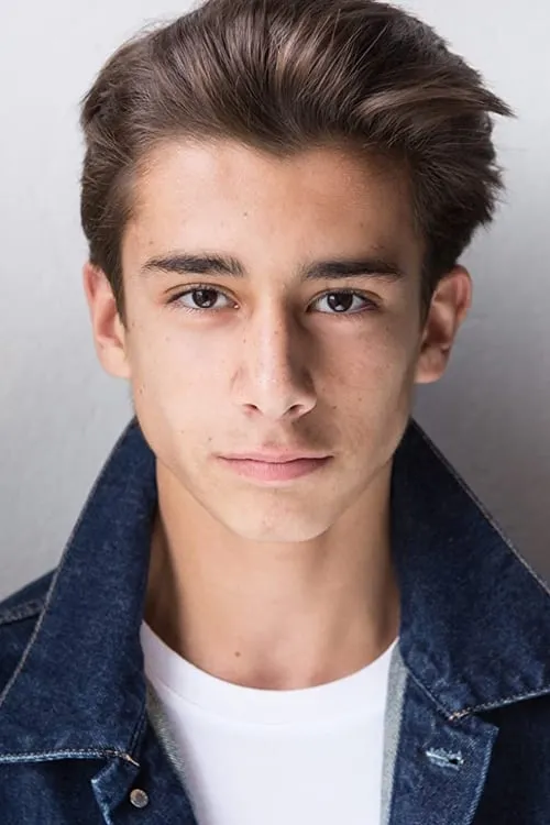 Isaac Andrews ha trabajado con Georgie Farmer en 1 ocasiones