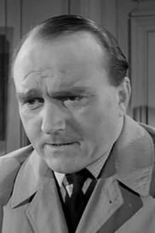 Hugh Thomas ha trabajado con Gerald James en 2 ocasiones