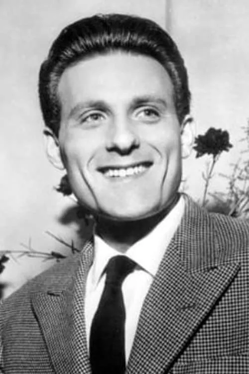 Adrian Davis ha trabajado con Giacomo Rondinella en 1 ocasiones