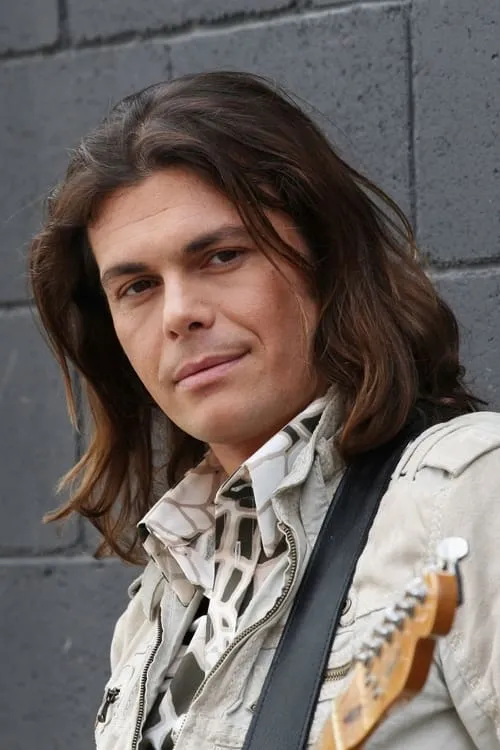 Chiara Ferragni ha trabajado con Gianluca Grignani en 1 ocasiones