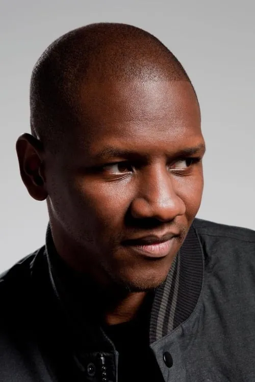 Aymen Hamdouchi ha trabajado con Giggs en 2 ocasiones