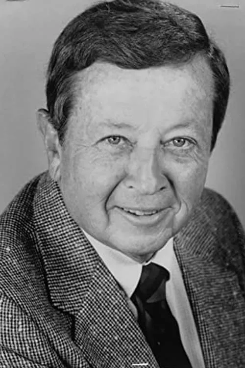 Gloria Winters ha trabajado con Gil Stratton en 2 ocasiones