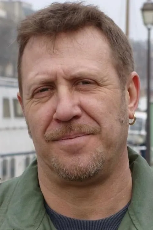 Matthias Kress ha trabajado con Gilles Louzon en 1 ocasiones