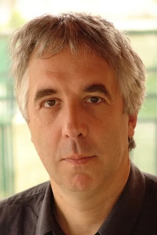 Gilles Privat interpretando a l'agent immobilier