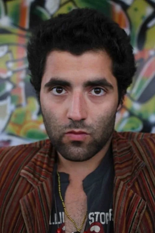 Luca Khan ha trabajado con Giovanni V. Giusti en 1 ocasiones