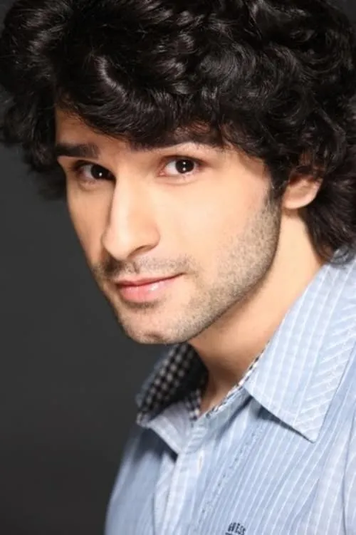 Girish Kumar en su biografía y filmografía