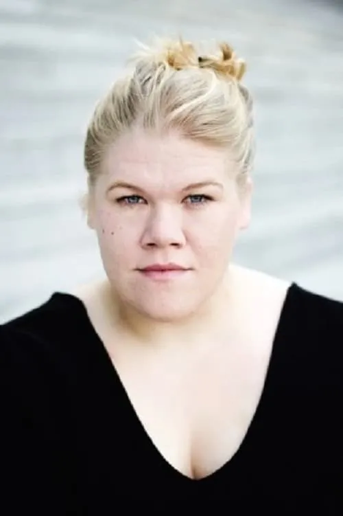 Gisa Flake interpretando a 