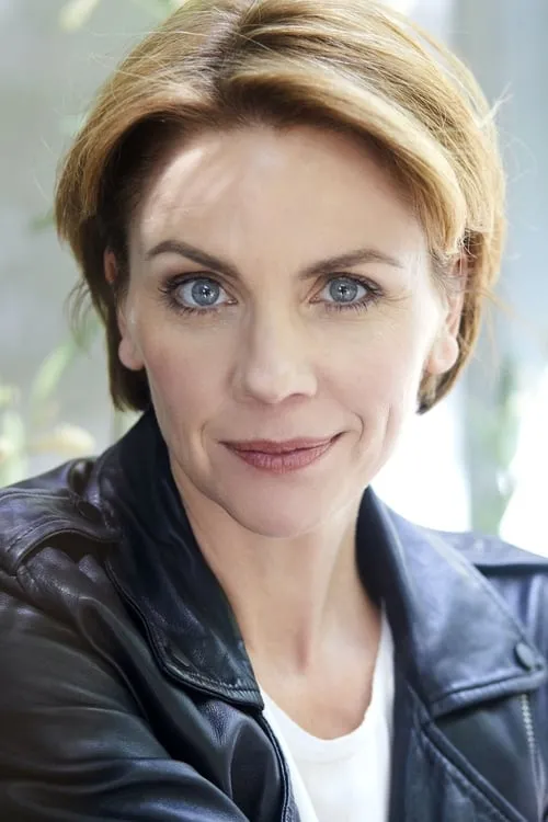 Gisa Zach — personaje: Yvonne Bode