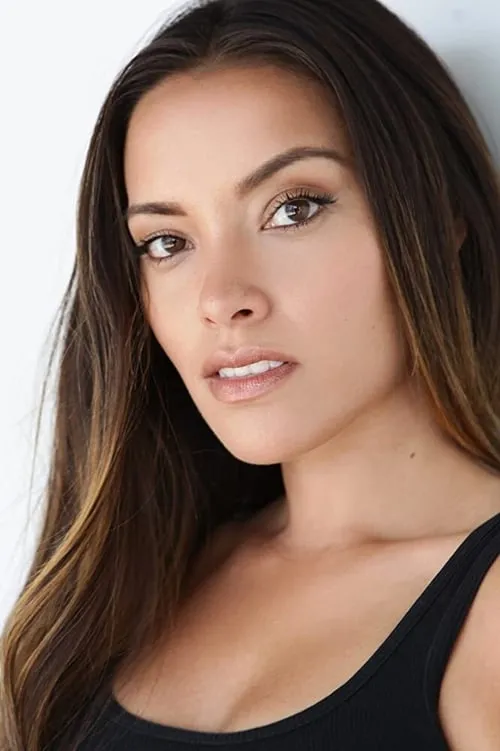 Natasha Yi ha trabajado con Giulini Wever en 1 ocasiones