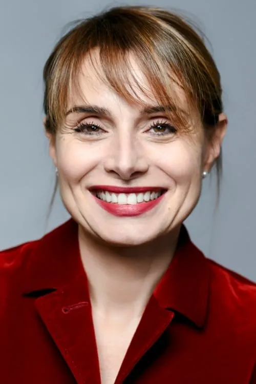 Giusy Frallonardo interpretando a Claudia Minasi (Marcello's Mother)