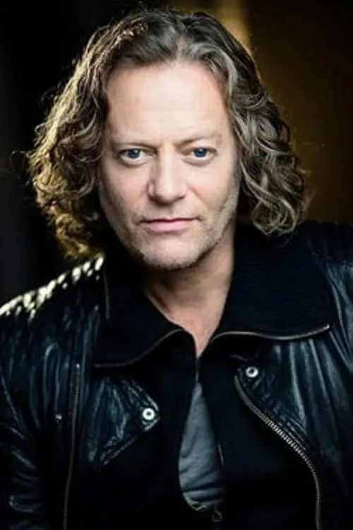 Jonathan Bruun ha trabajado con Glenn Carter en 1 ocasiones