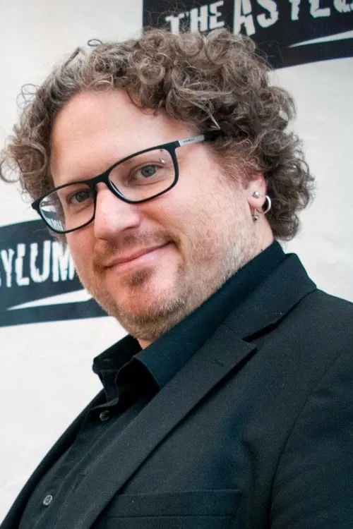 Jessica Irvine Drake ha trabajado con Glenn Miller en 2 ocasiones