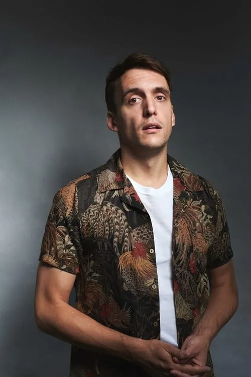 Graham Dickson interpretando a Himself