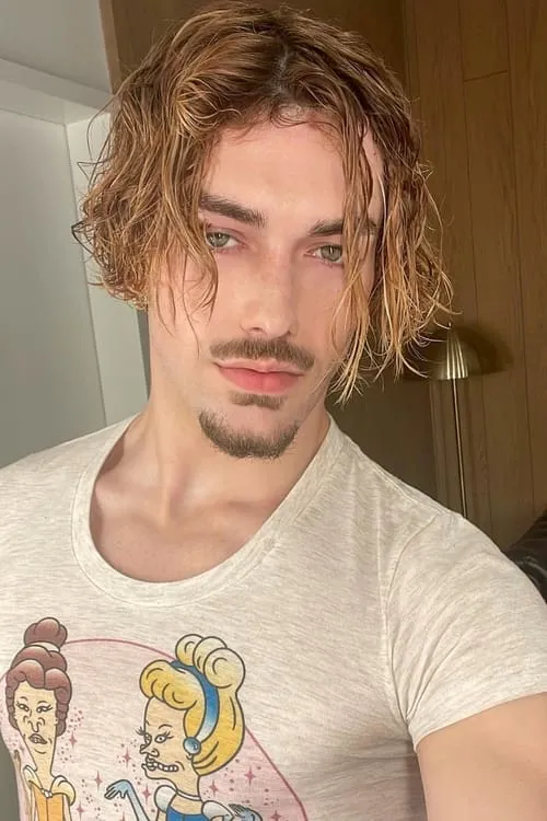 Gina Weber ha trabajado con Grant Gilmore en 1 ocasiones