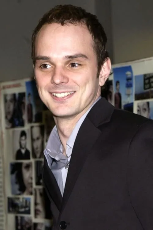 Foto de perfil del actor Grant Varjas en el reparto