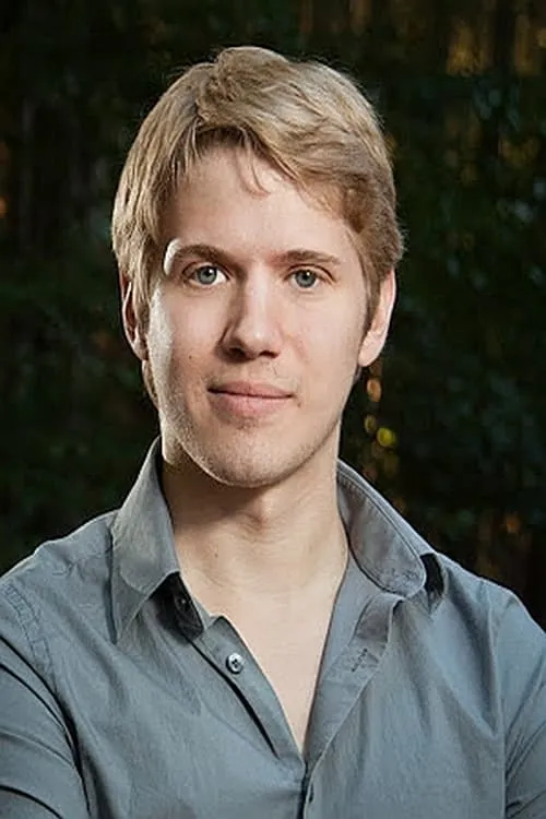 D. Dylan Schettina ha trabajado con Greg Garrison en 2 ocasiones