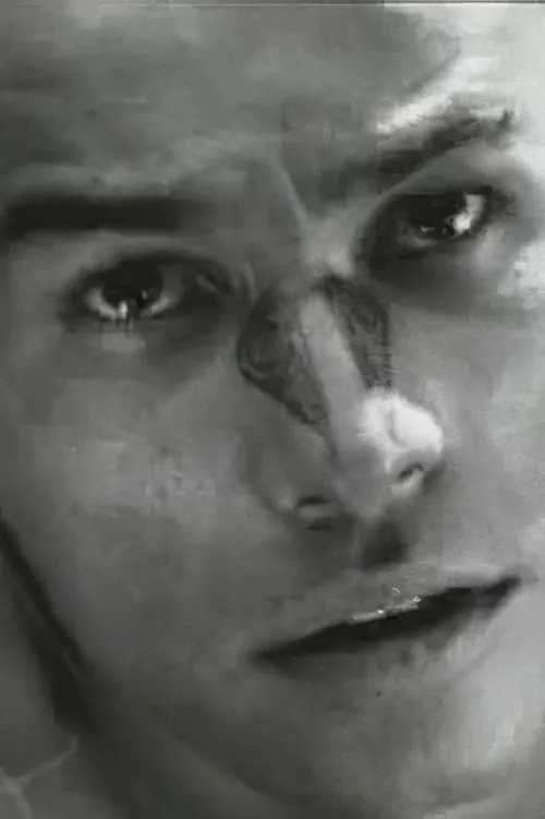 Greg Mayor interpretando a Toa