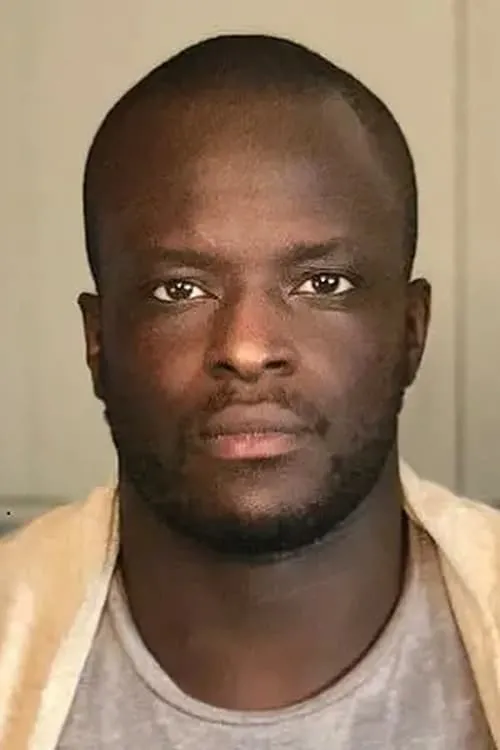 Gregory Babene interpretando a Himself