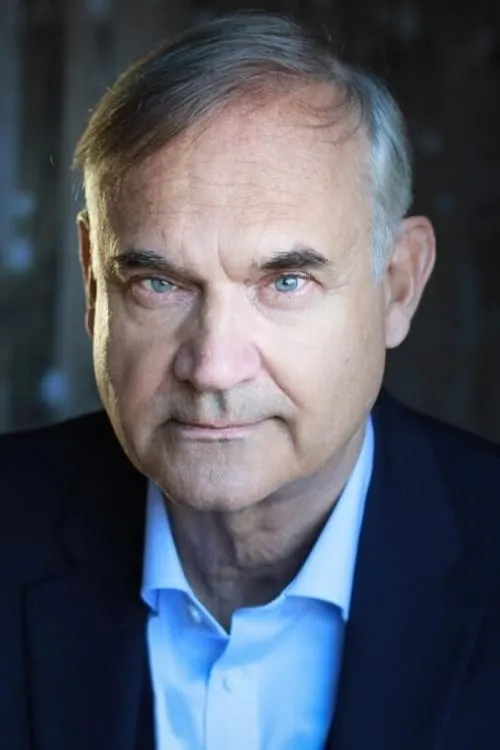 Gregory Cox interpretando a Tramp