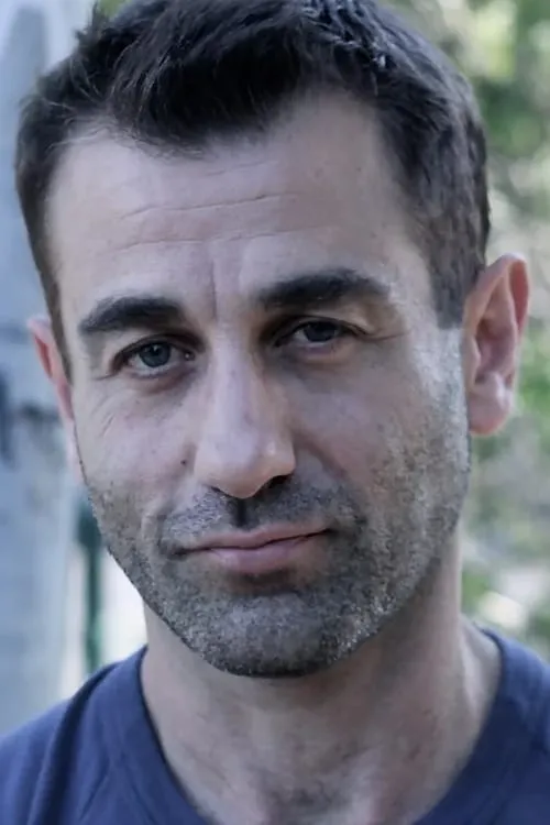 Okan Husnu ha trabajado con Gregory Pakis en 1 ocasiones