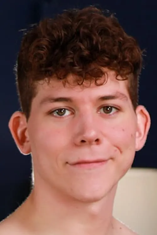 Gabe Bradshaw ha trabajado con Grey Gold en 1 ocasiones