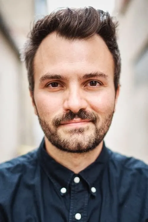 Kamel Laadaili ha trabajado con Guiguipop en 1 ocasiones