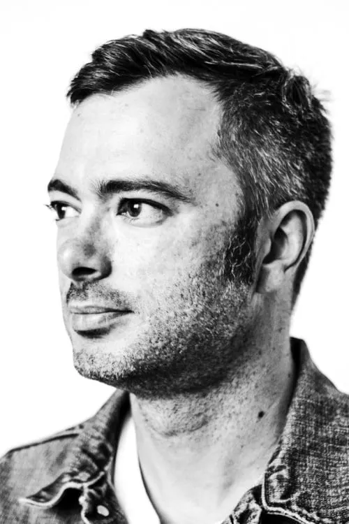 Guillaume Beauregard interpretando a Jérôme