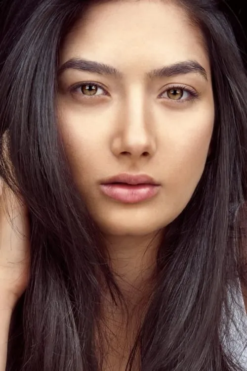 Gülden Dudarık — personaje: Cemile