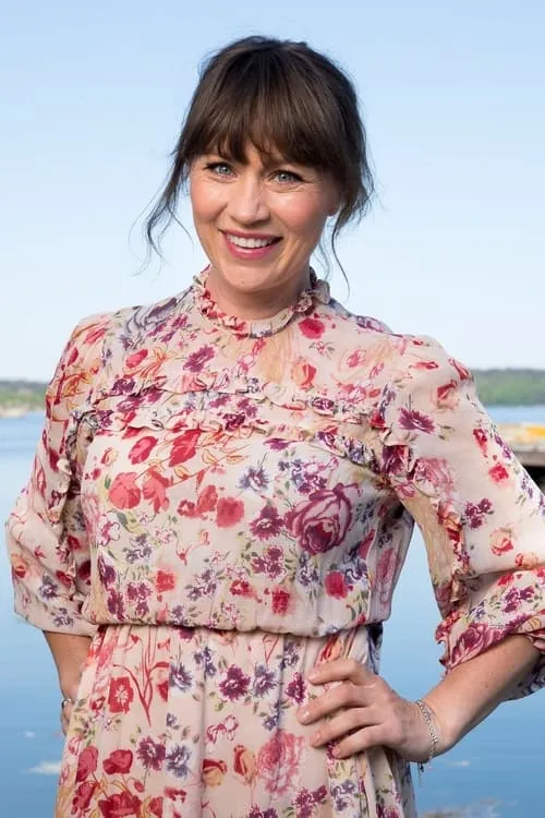 Gunhild Dahlberg — personaje: Fast deltaker