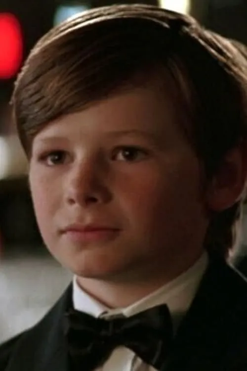 Gus Lewis en su biografía y filmografía