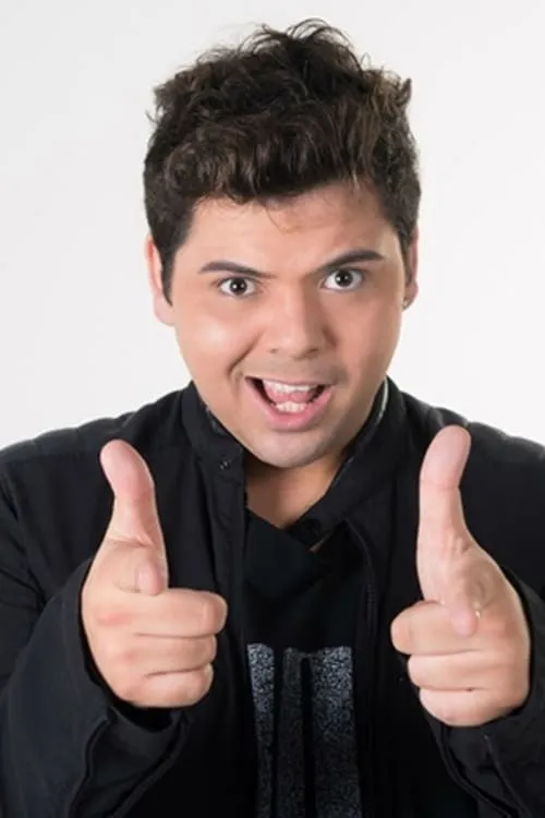 Klara Castanho ha trabajado con Gustavo Mendes en 1 ocasiones