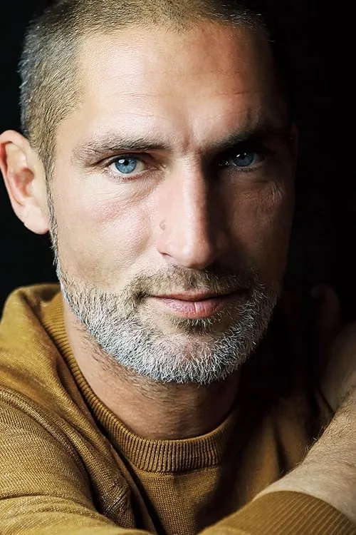 Lujza Emma Tóth ha trabajado con Gusztáv Dietz en 1 ocasiones