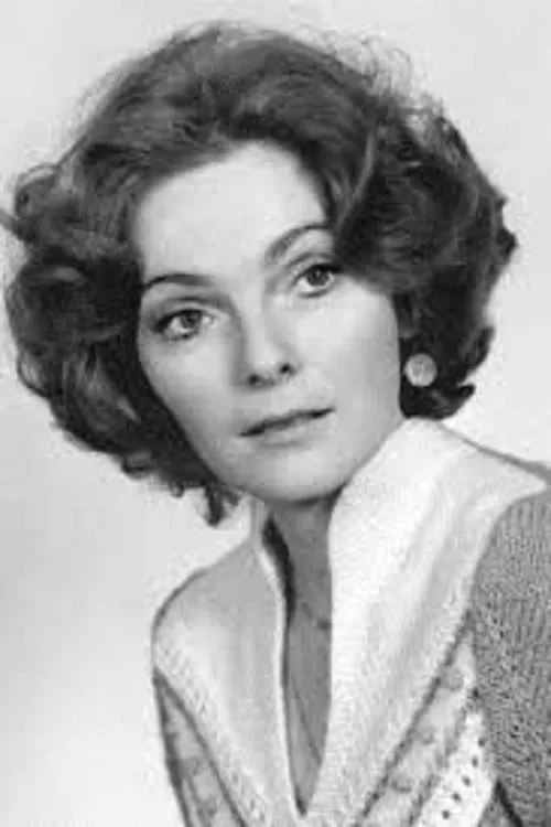 Györgyi Andai interpretando a Susan