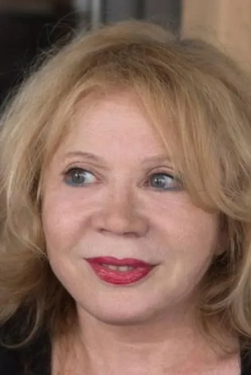 Györgyi Tarján interpretando a Bankos Mari (as Tarján Györgyi)