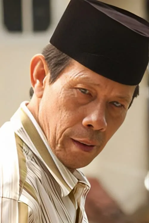 H. Malih interpretando a Satpam Malih