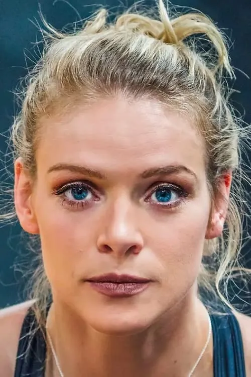 Hailey Cowan en su biografía y filmografía