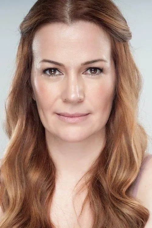 Ömer Çolakoglu ha trabajado con Hale Caneroğlu en 1 ocasiones