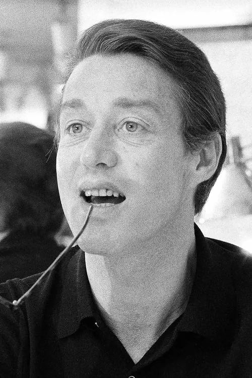 Halston interpretando a Self (archive footage)