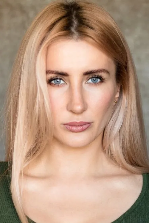 Elisa Perry ha trabajado con Halszka Kuza en 1 ocasiones