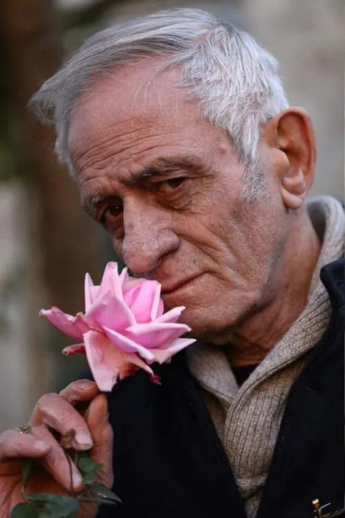 Halwest Muhammad ha trabajado con Hama Rashid Haras en 1 ocasiones