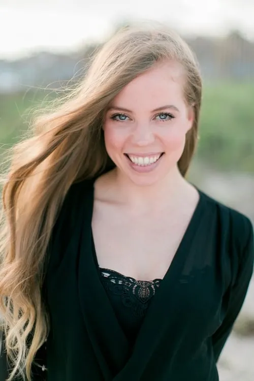 Lisa Eschenbrenner ha trabajado con Hanna Goossens en 1 ocasiones