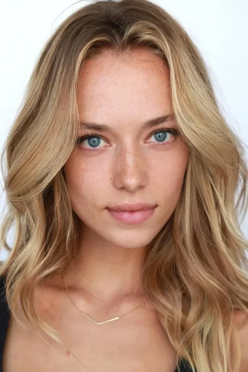 Hannah Ferguson — personaje: Herself