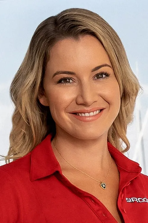 Hannah Ferrier — personaje: Self - Host