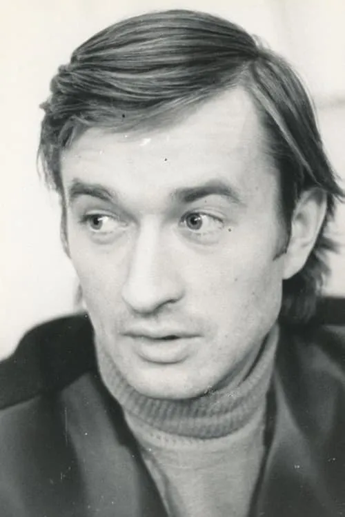 Hans Kaldoja interpretando a Sausage Master