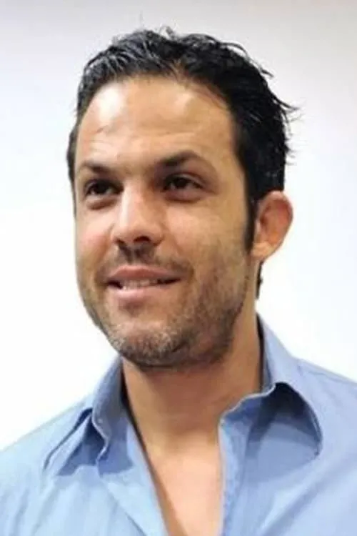 Haris Kkolos — personaje: Petros