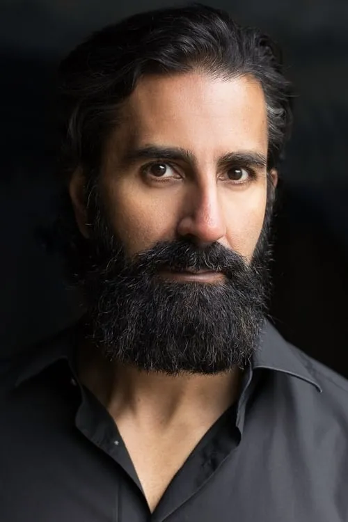 Logan Hunt ha trabajado con Harj Dhillon en 1 ocasiones