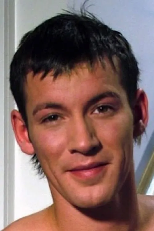 Harley Harris interpretando a 