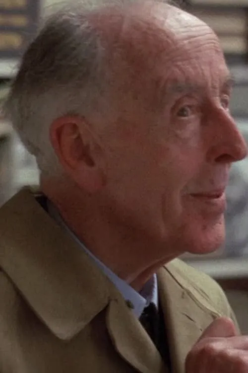 Paul Farrell ha trabajado con Harry Hutchinson en 3 ocasiones